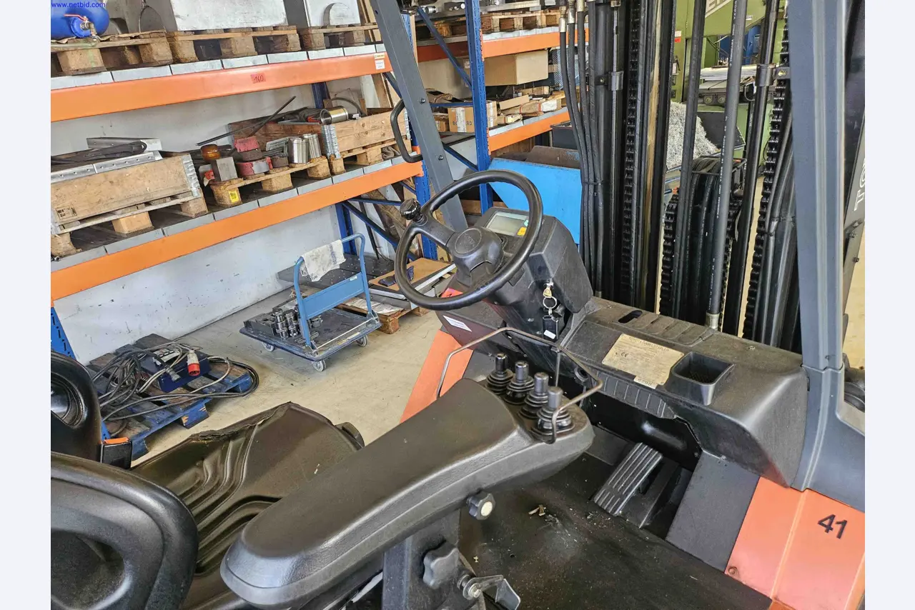 Machines for the production of precise metal components using CNC turning and CNC milling-4