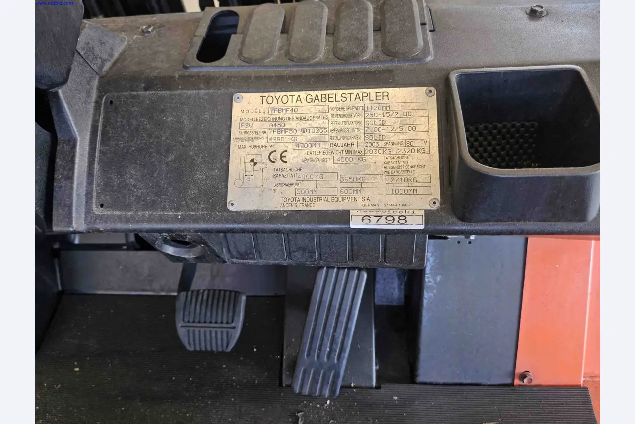 Machines for the production of precise metal components using CNC turning and CNC milling-5