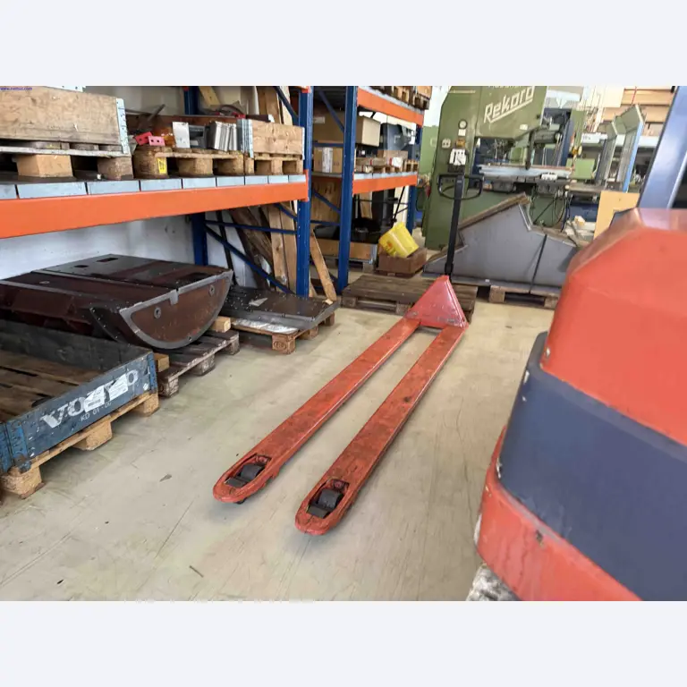 Machines for the production of precise metal components using CNC turning and CNC milling-1