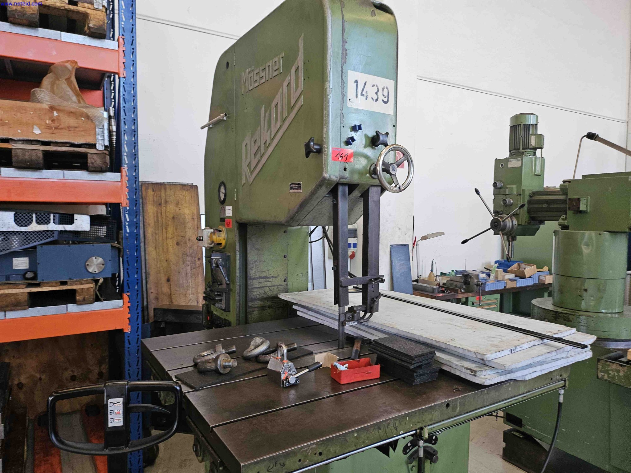 Machines for the production of precise metal components using CNC turning and CNC milling-3