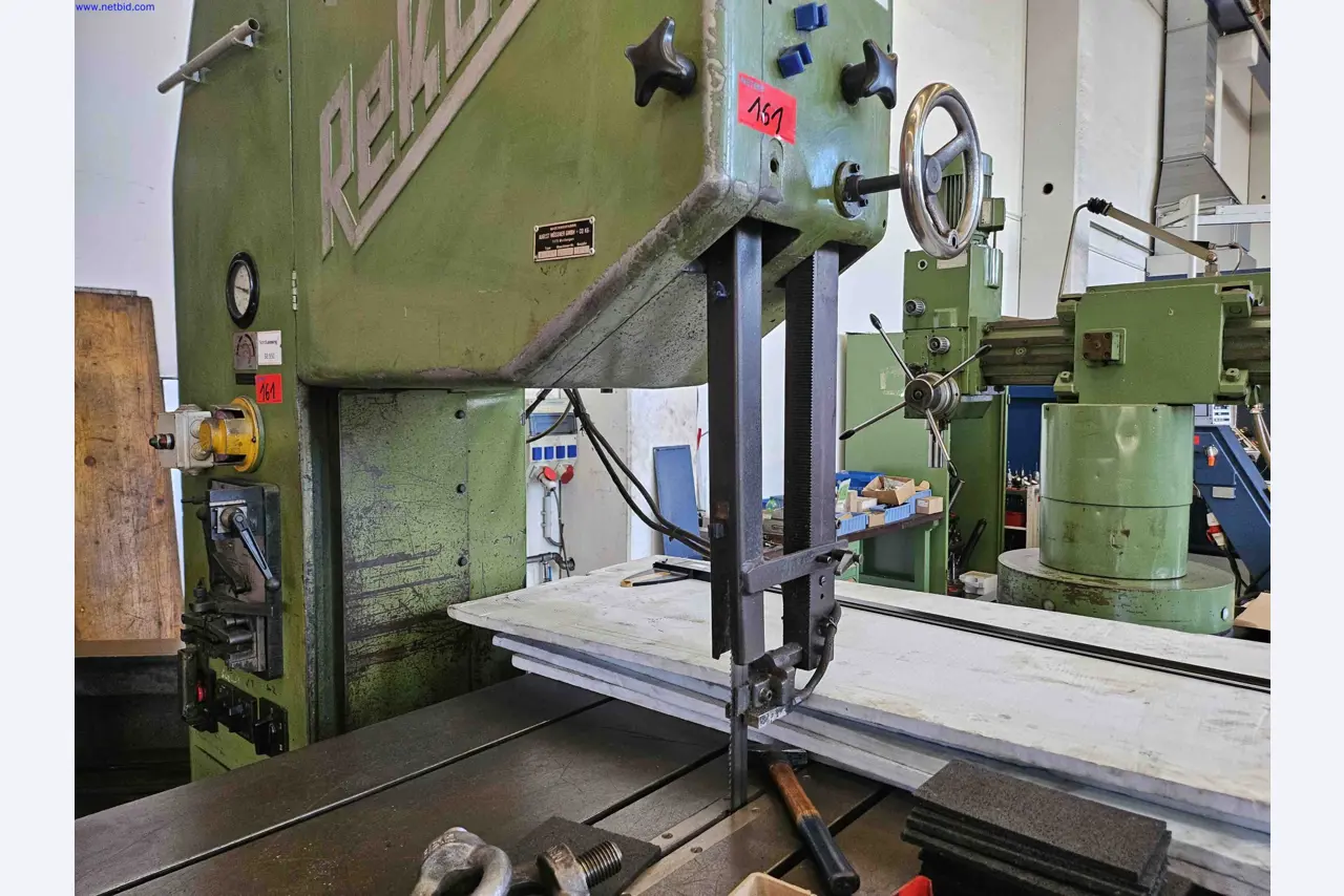 Machines for the production of precise metal components using CNC turning and CNC milling-4