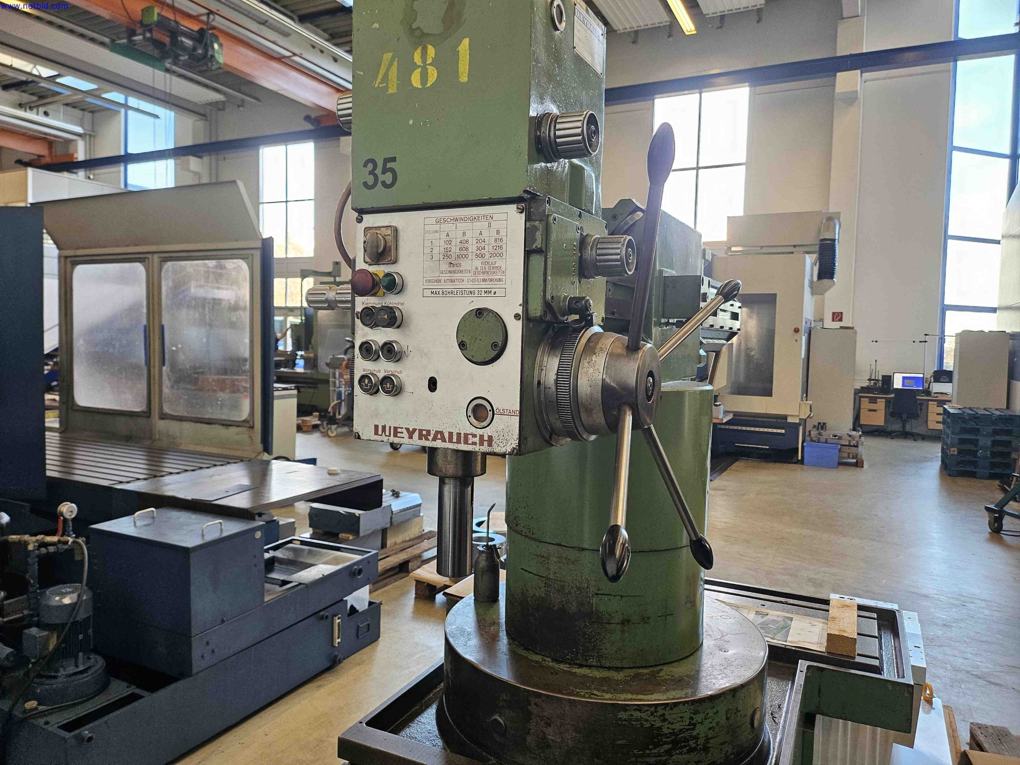 Machines for the production of precise metal components using CNC turning and CNC milling-2