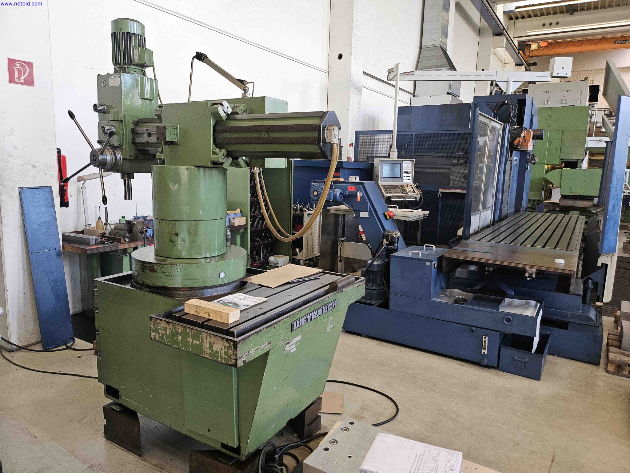 Machines for the production of precise metal components using CNC turning and CNC milling-3