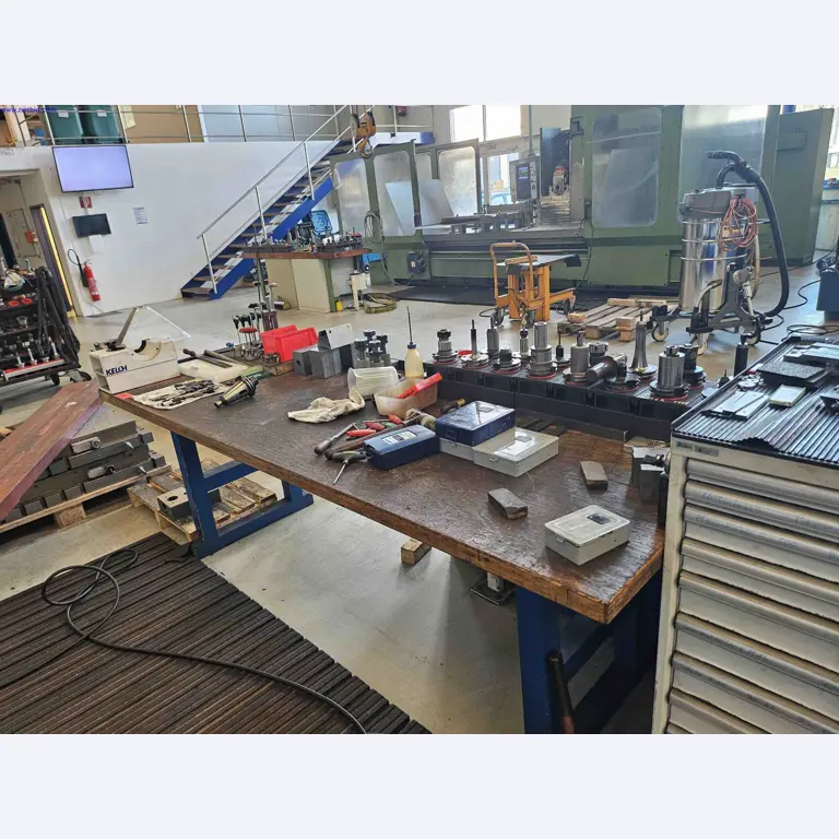 Machines for the production of precise metal components using CNC turning and CNC milling-12