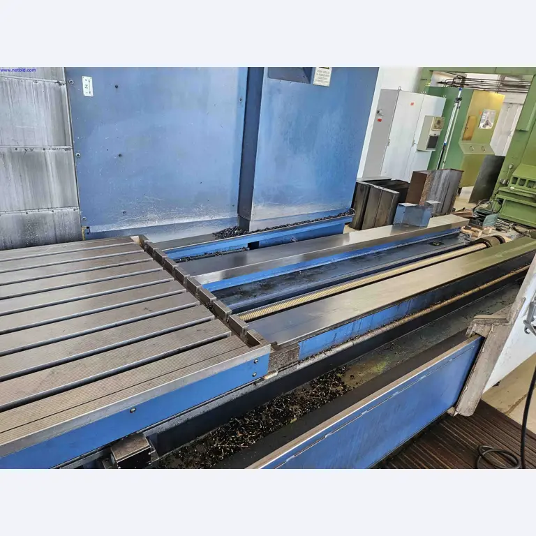 Machines for the production of precise metal components using CNC turning and CNC milling-3