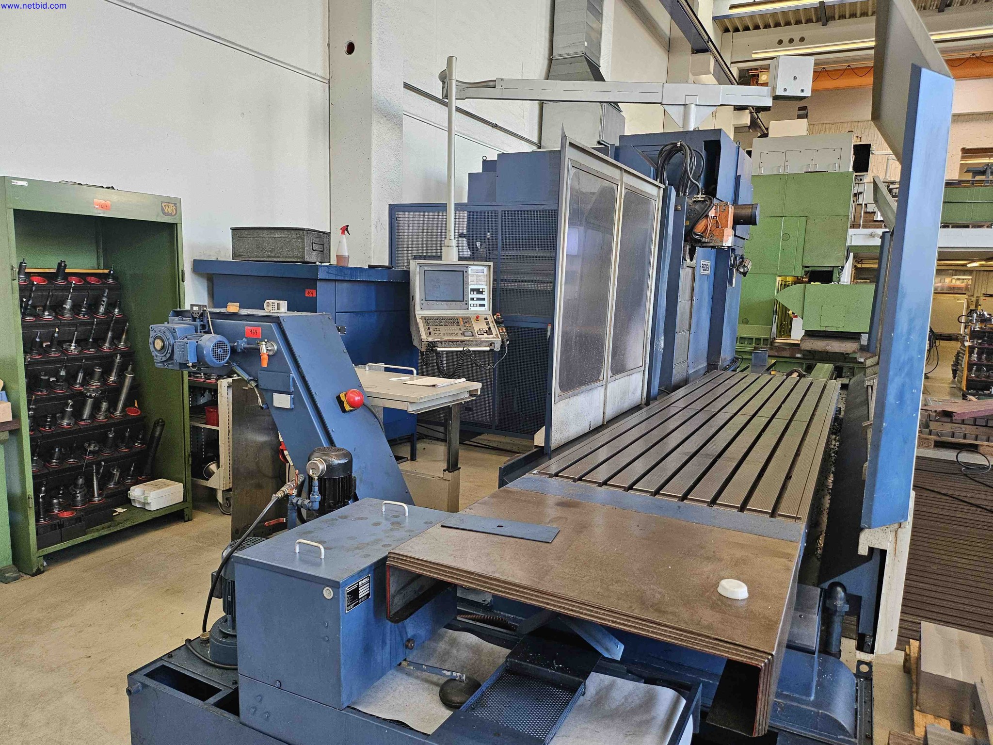 Machines for the production of precise metal components using CNC turning and CNC milling-4