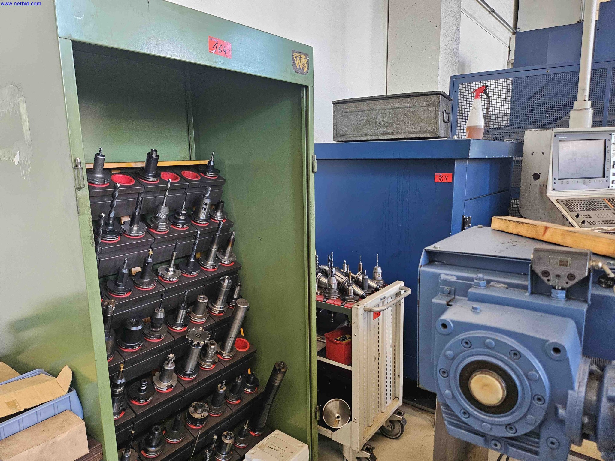 Machines for the production of precise metal components using CNC turning and CNC milling-8