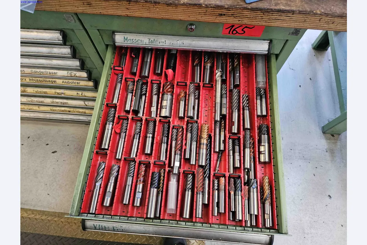 Machines for the production of precise metal components using CNC turning and CNC milling-10