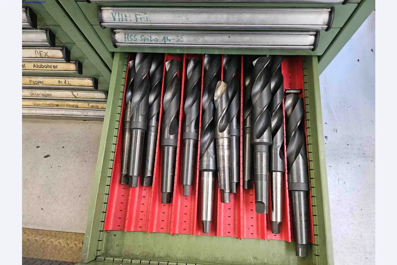 Machines for the production of precise metal components using CNC turning and CNC milling-12