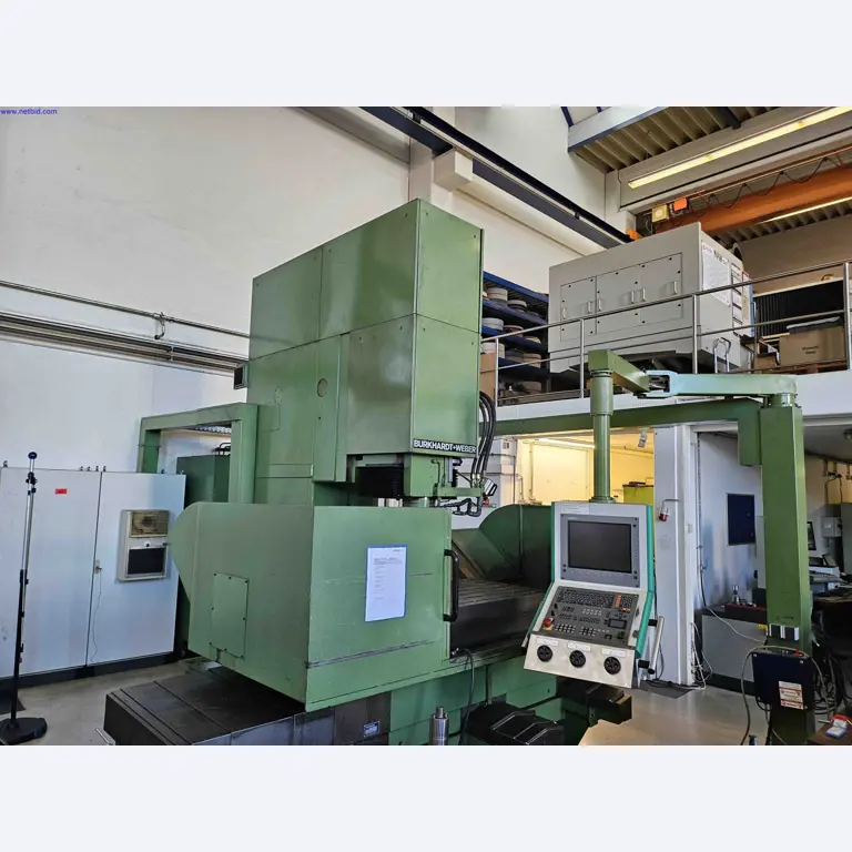 Machines for the production of precise metal components using CNC turning and CNC milling-3