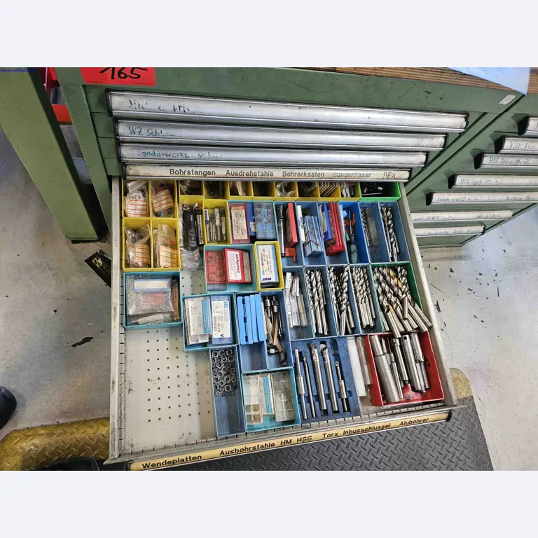 Machines for the production of precise metal components using CNC turning and CNC milling-8