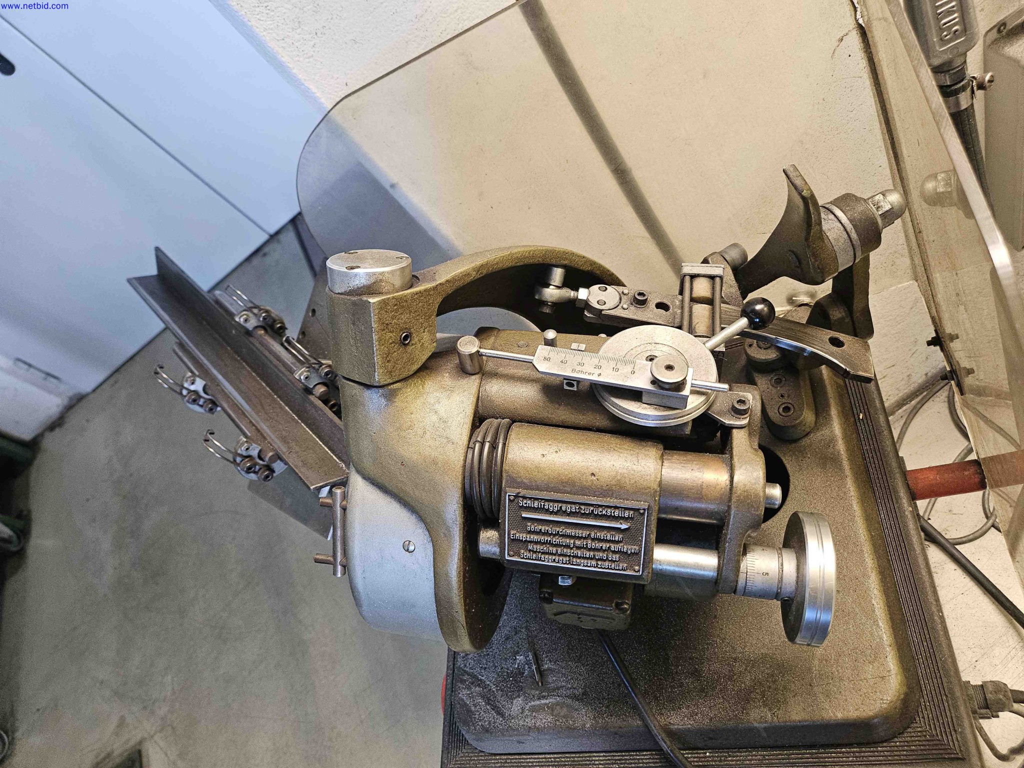 Machines for the production of precise metal components using CNC turning and CNC milling-2