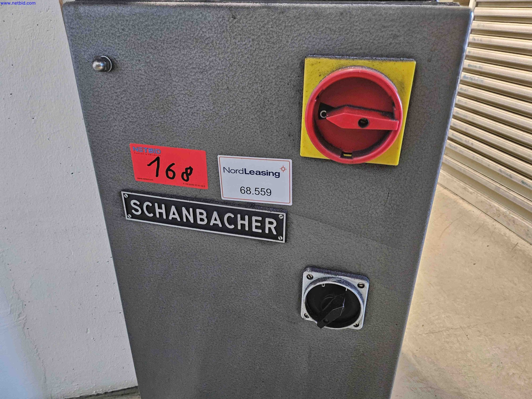 Machines for the production of precise metal components using CNC turning and CNC milling-3