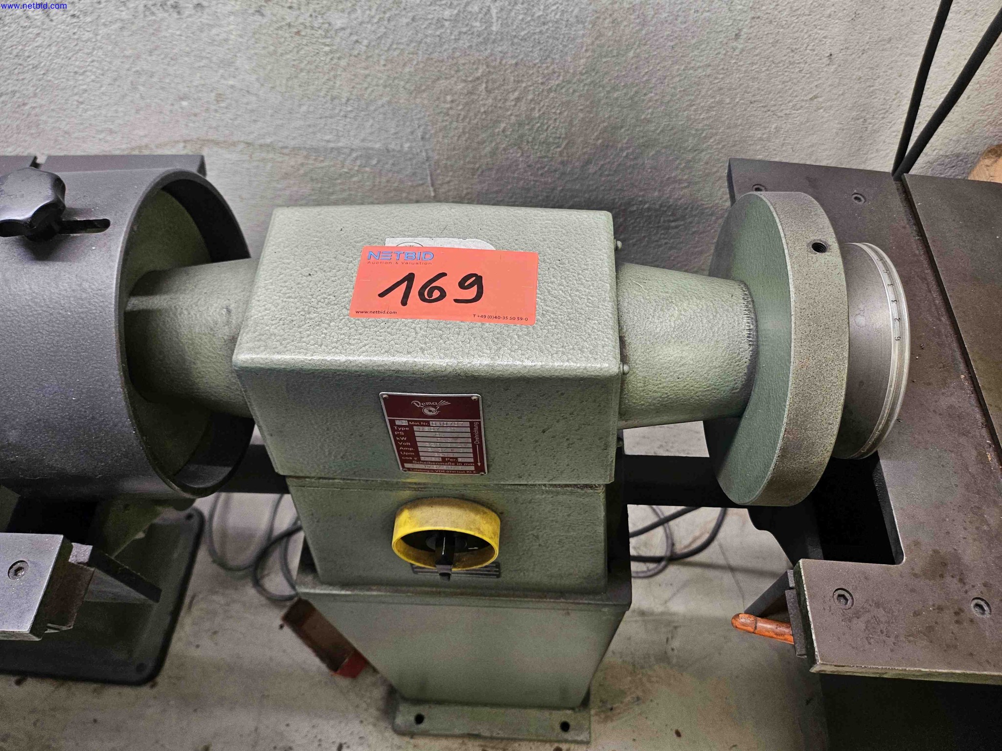 Machines for the production of precise metal components using CNC turning and CNC milling-2