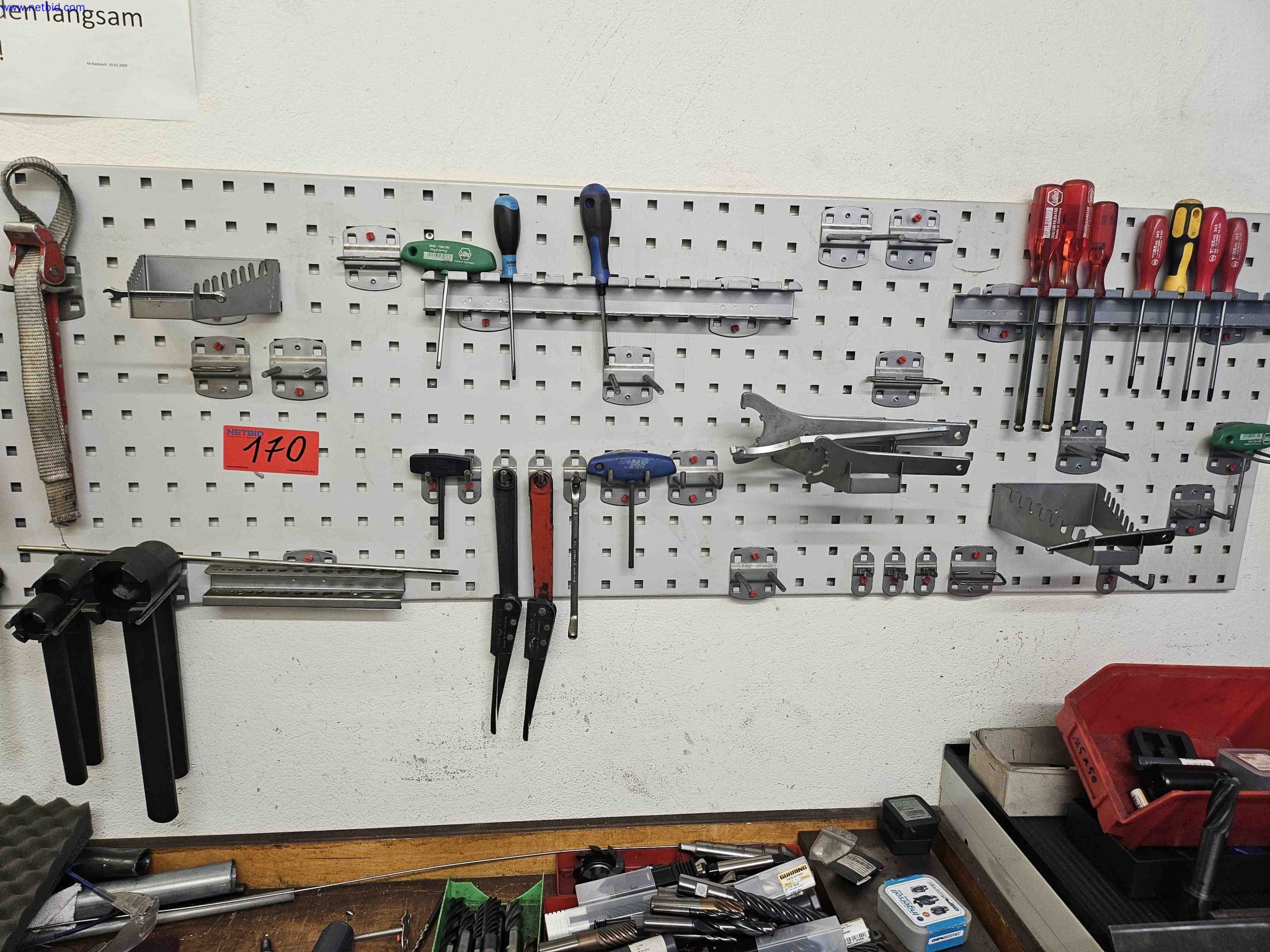 Machines for the production of precise metal components using CNC turning and CNC milling-10