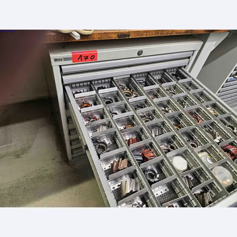 Machines for the production of precise metal components using CNC turning and CNC milling-12