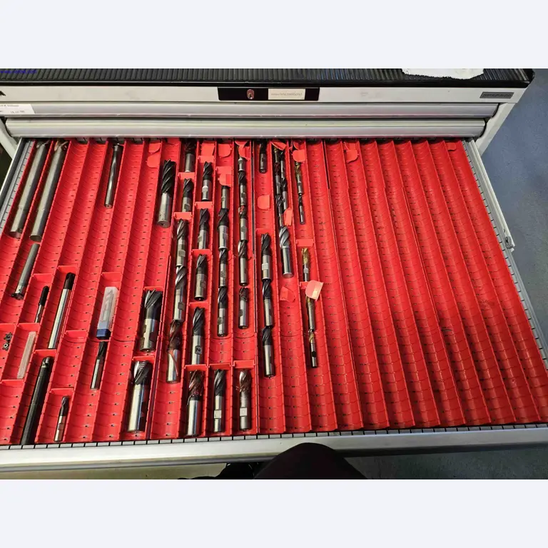 Machines for the production of precise metal components using CNC turning and CNC milling-3