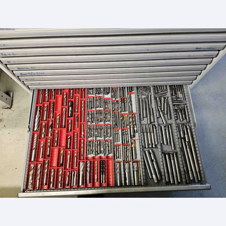 Machines for the production of precise metal components using CNC turning and CNC milling-8