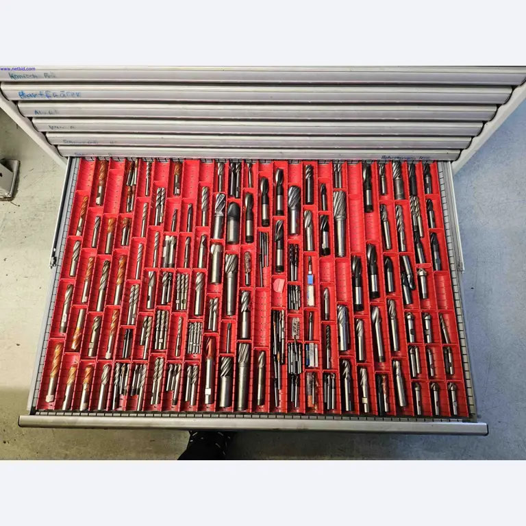 Machines for the production of precise metal components using CNC turning and CNC milling-9