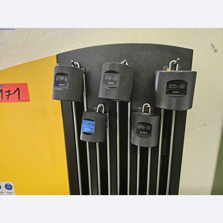 Machines for the production of precise metal components using CNC turning and CNC milling-4