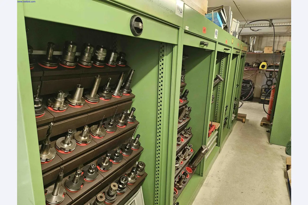 Machines for the production of precise metal components using CNC turning and CNC milling-10