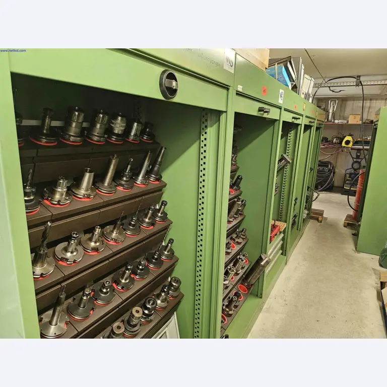 Machines for the production of precise metal components using CNC turning and CNC milling-10