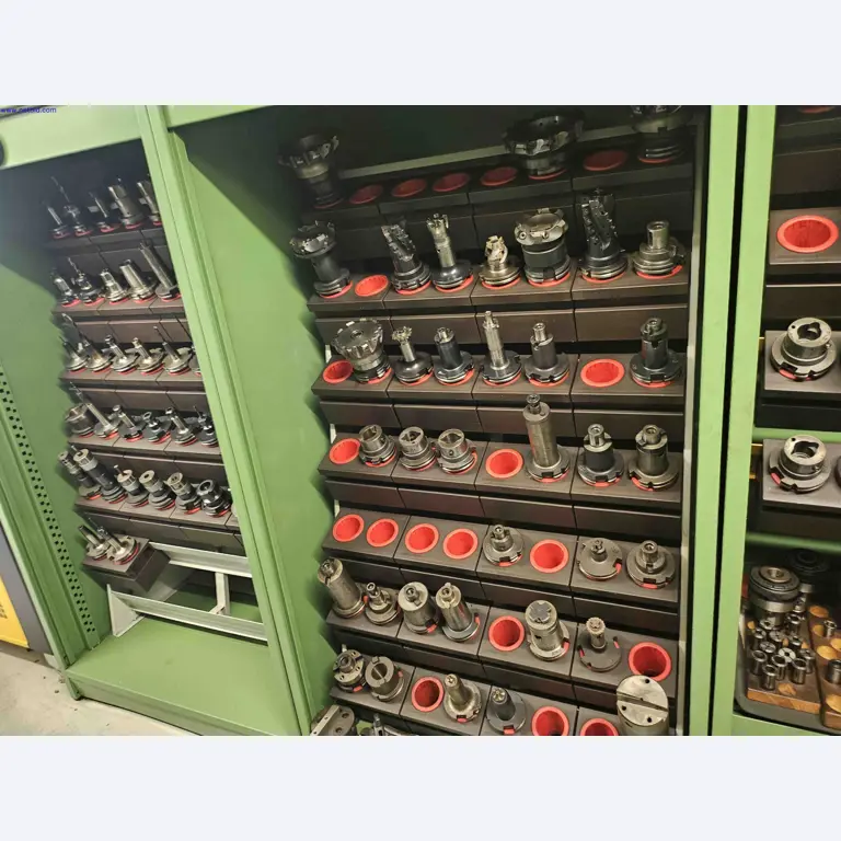 Machines for the production of precise metal components using CNC turning and CNC milling-3