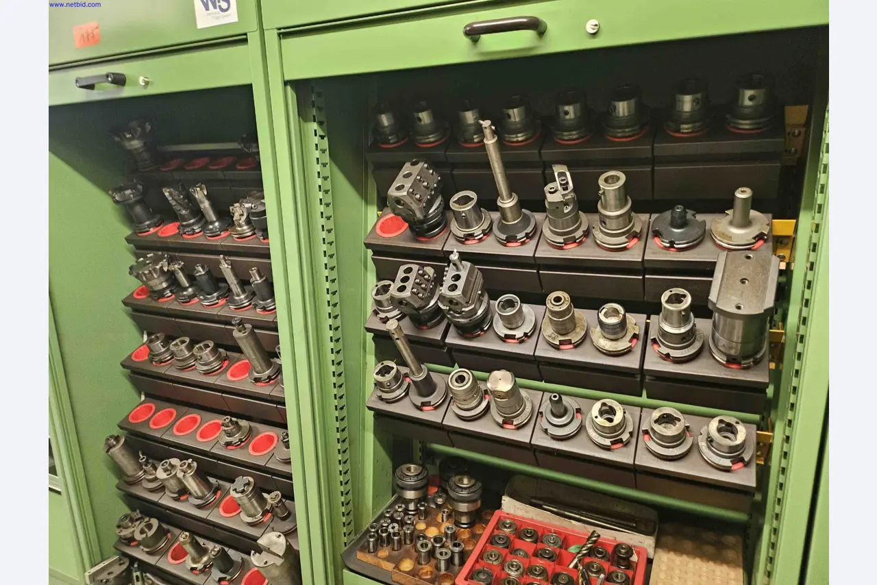 Machines for the production of precise metal components using CNC turning and CNC milling-4