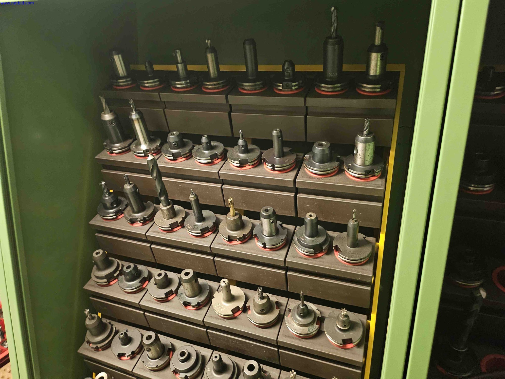 Machines for the production of precise metal components using CNC turning and CNC milling-5