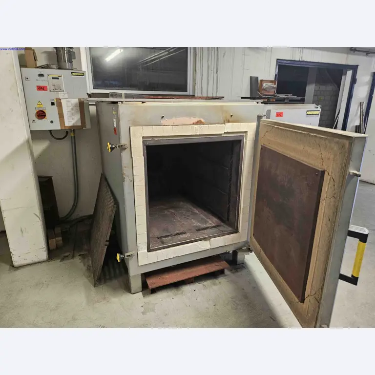 Machines for the production of precise metal components using CNC turning and CNC milling-2