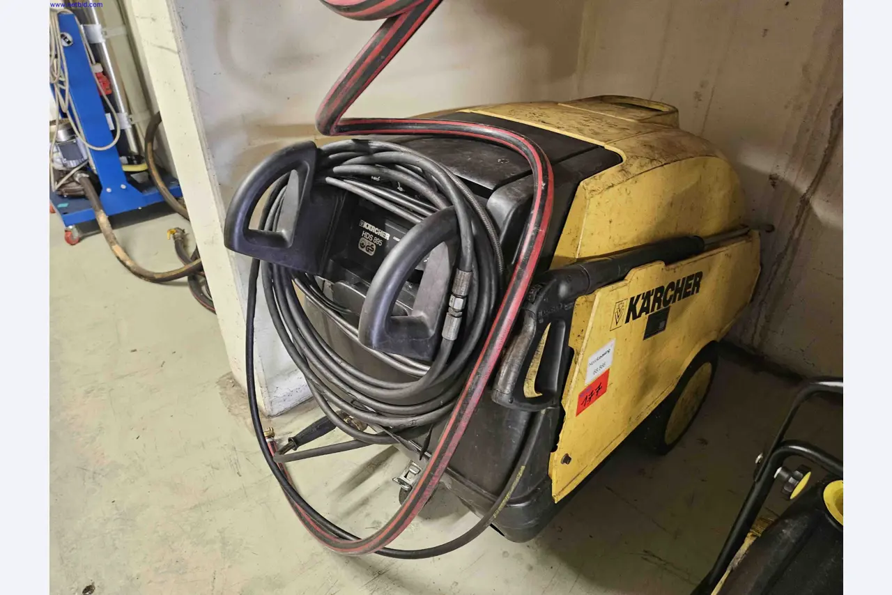 Machines for the production of precise metal components using CNC turning and CNC milling-1