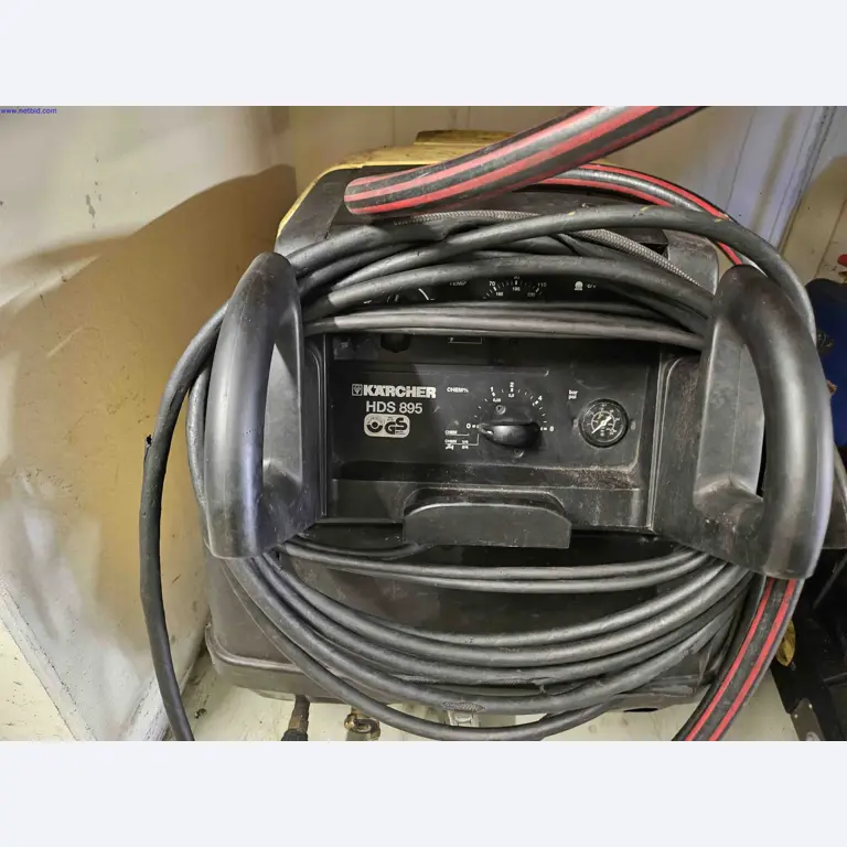 Machines for the production of precise metal components using CNC turning and CNC milling-2