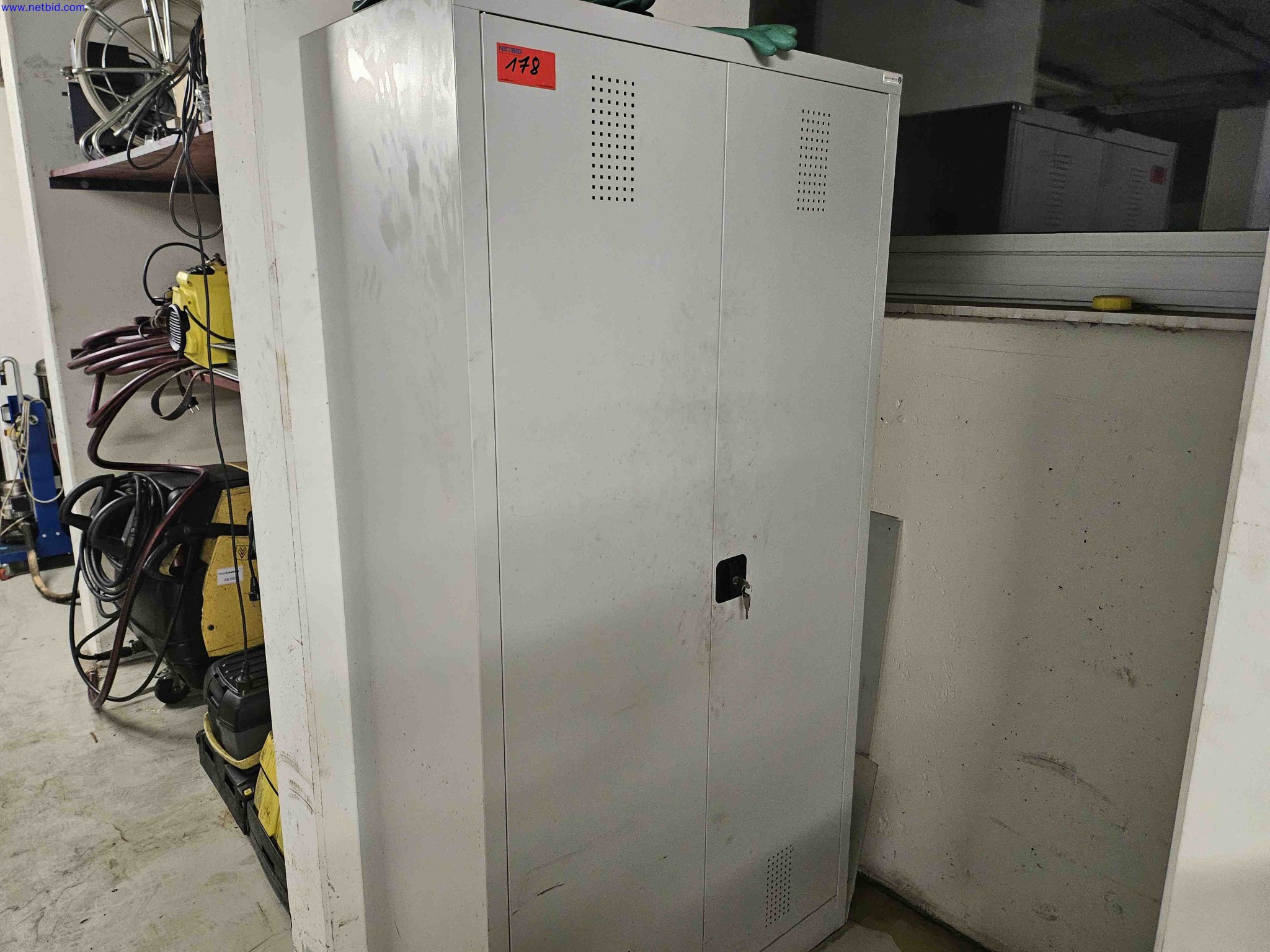 Machines for the production of precise metal components using CNC turning and CNC milling-3