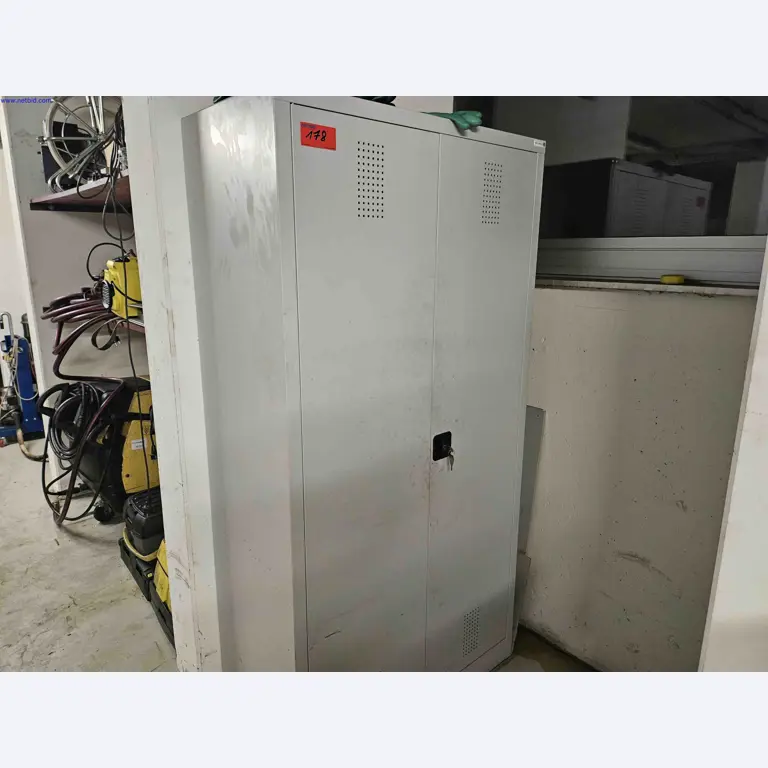 Machines for the production of precise metal components using CNC turning and CNC milling-3