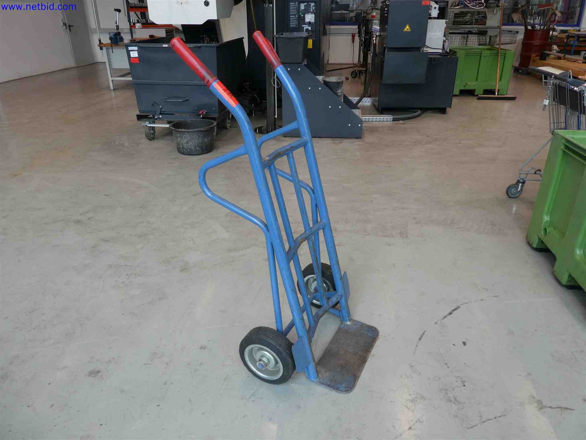 Machines for the production of precise metal components using CNC turning and CNC milling-1