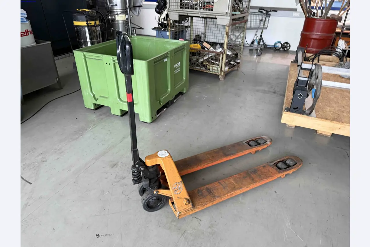 Machines for the production of precise metal components using CNC turning and CNC milling-1