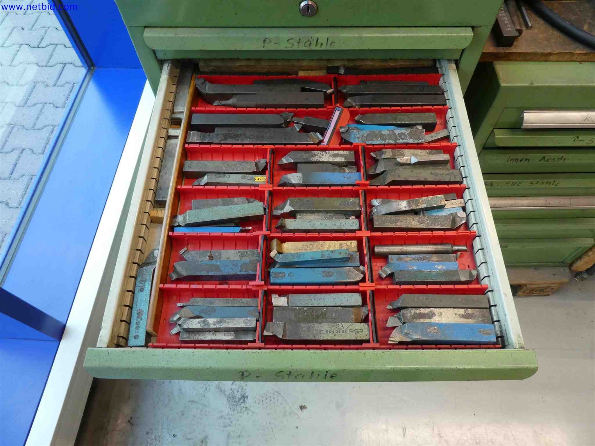 Machines for the production of precise metal components using CNC turning and CNC milling-10