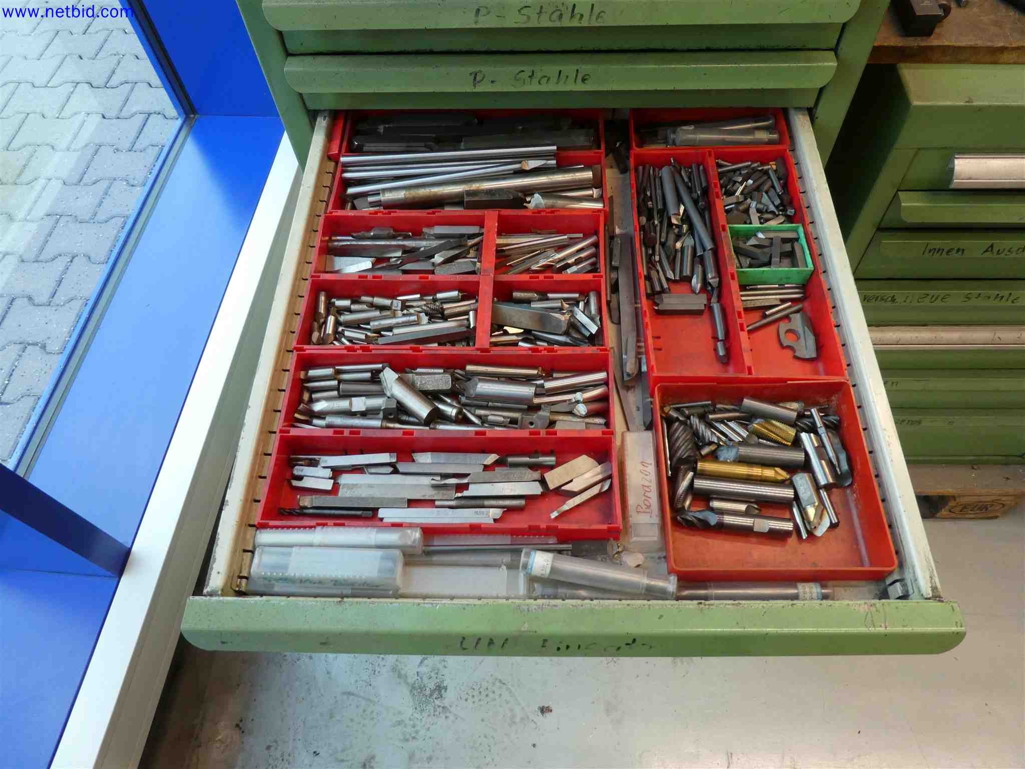 Machines for the production of precise metal components using CNC turning and CNC milling-11