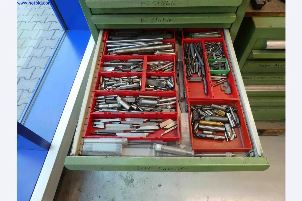 Machines for the production of precise metal components using CNC turning and CNC milling-11