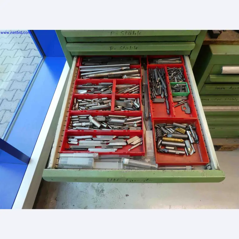 Machines for the production of precise metal components using CNC turning and CNC milling-11