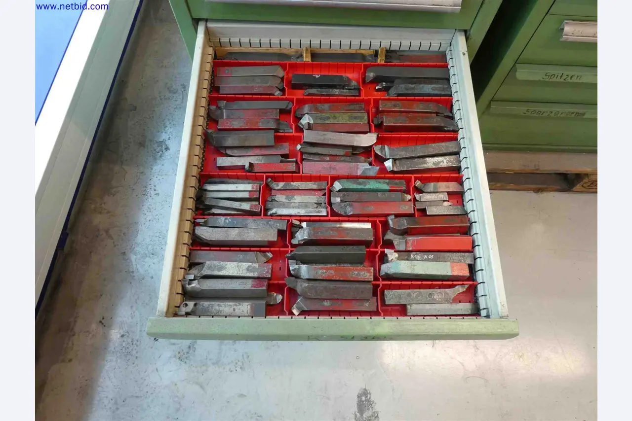 Machines for the production of precise metal components using CNC turning and CNC milling-16