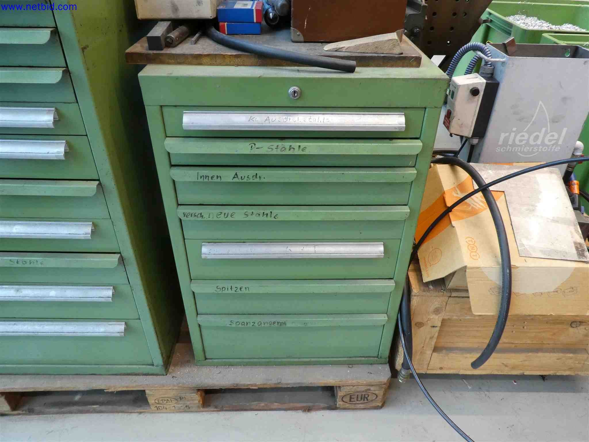 Machines for the production of precise metal components using CNC turning and CNC milling-19