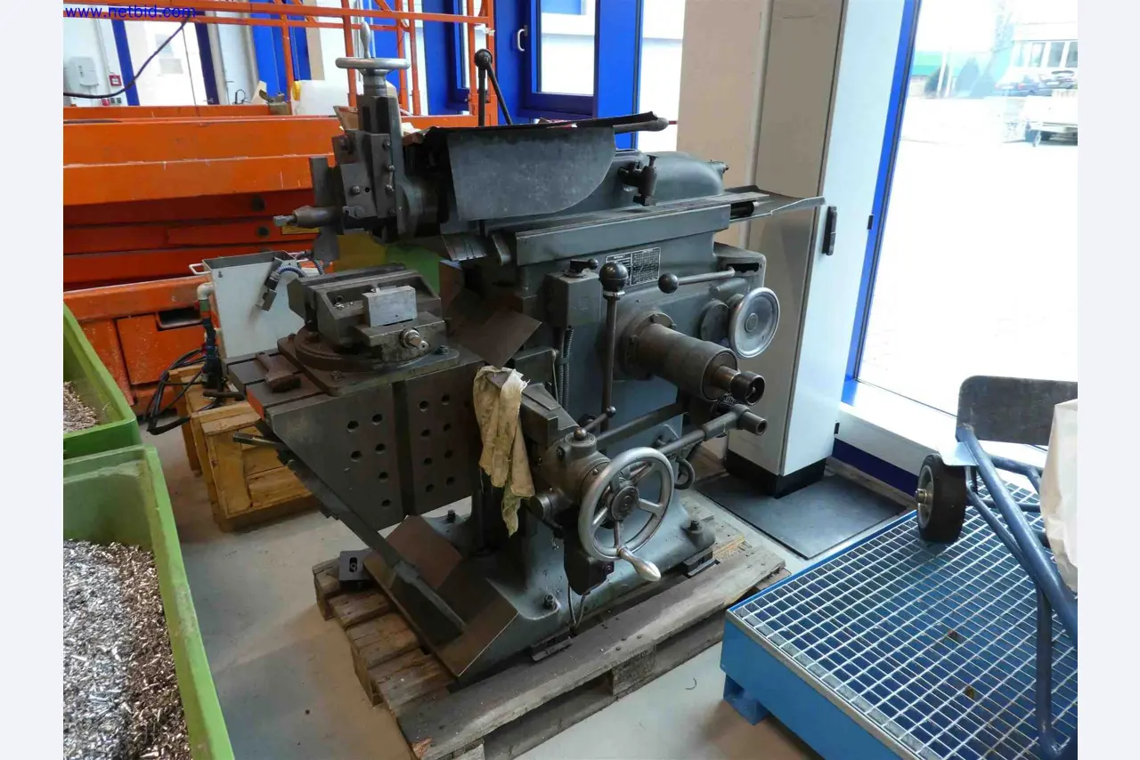 Machines for the production of precise metal components using CNC turning and CNC milling-1