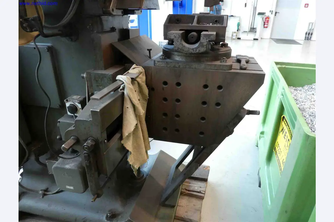 Machines for the production of precise metal components using CNC turning and CNC milling-4