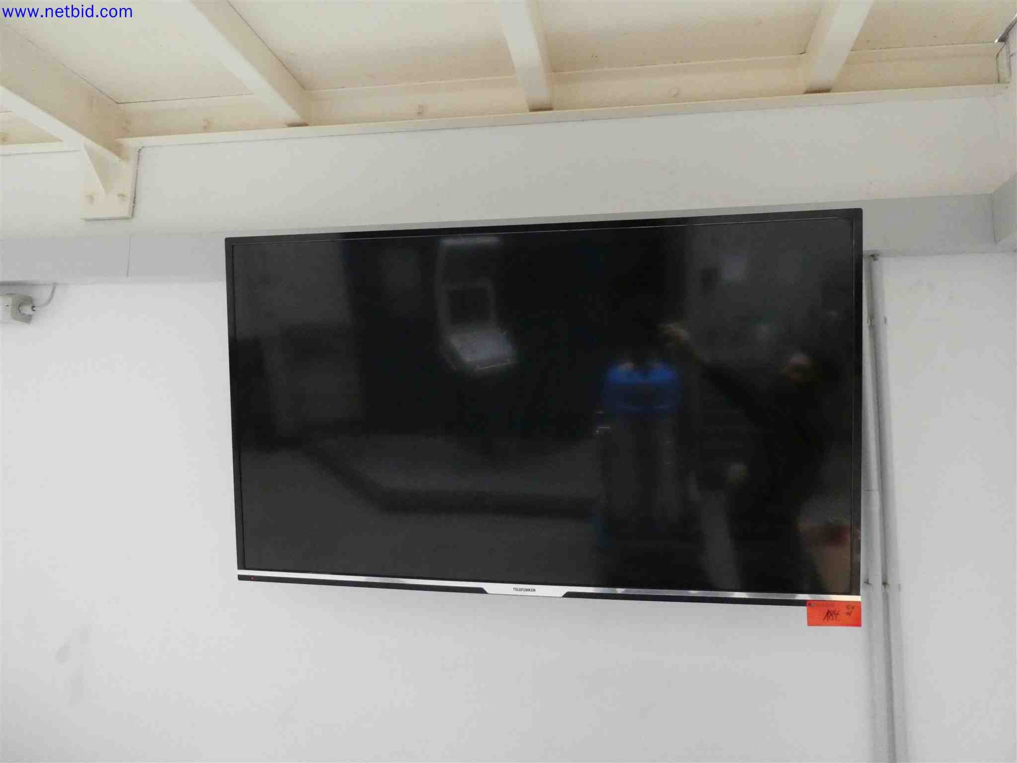 Machines for the production of precise metal components using CNC turning and CNC milling-3