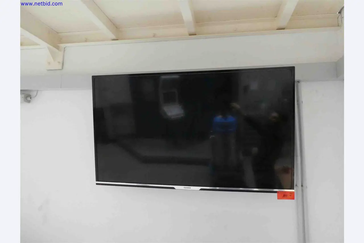 Machines for the production of precise metal components using CNC turning and CNC milling-3