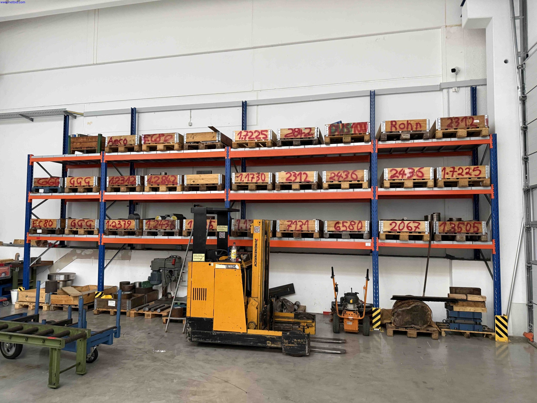 Machines for the production of precise metal components using CNC turning and CNC milling-1