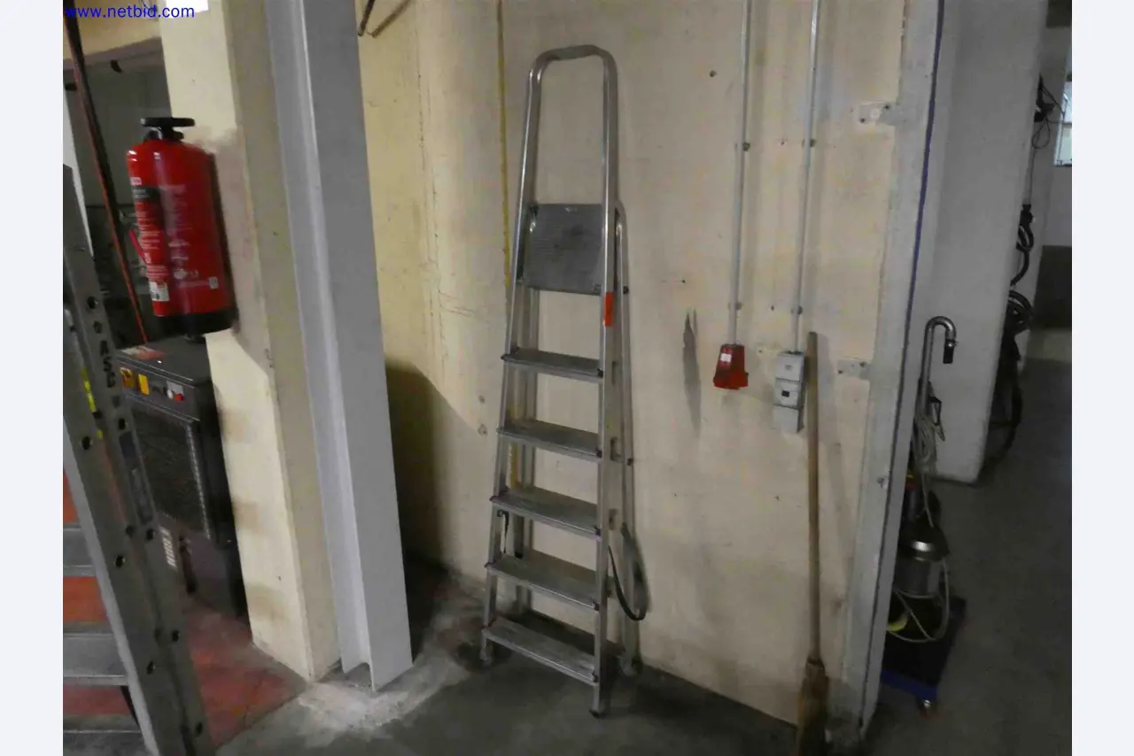 Machines for the production of precise metal components using CNC turning and CNC milling-1