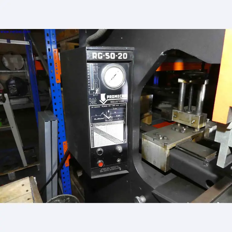 Machines for the production of precise metal components using CNC turning and CNC milling-7