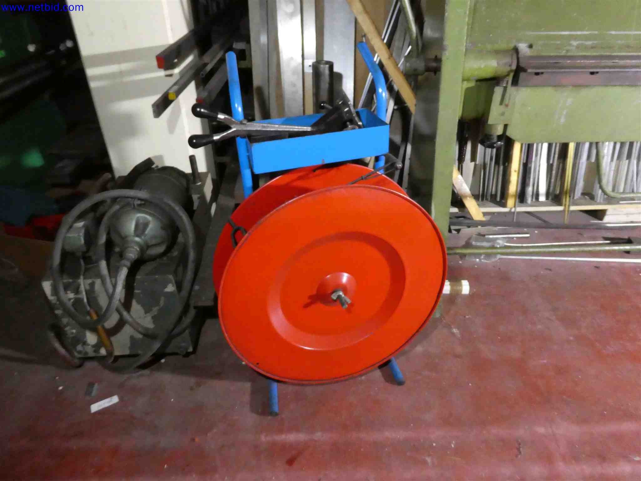 Machines for the production of precise metal components using CNC turning and CNC milling-1